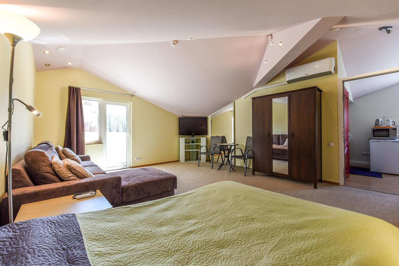 Zeliuga Apartments Паланга Екстер'єр фото